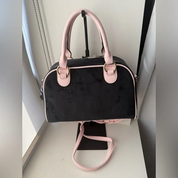 Juicy Couture Black & Pink Velour Handbag w/ Heart Keychain NWT - Picture 3 of 5